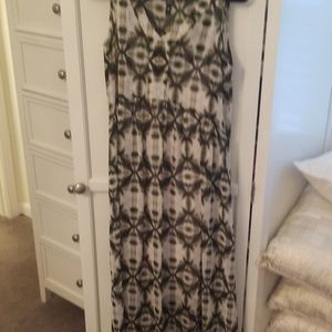 Green and black Kensie dress